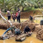 Polsek Sekayam Tertibkan PETI di Sungai Kayan, Enam Mesin Domfeng Dimusnahkan