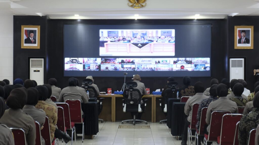 Polwan Polda Kalbar Perkuat Profesionalisme Lewat Silaturahmi dan Sosialisasi HeForShe