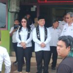 Gubernur Kalbar Kunjungi SMKN 1 Sanggau, Serahkan Bantuan Seragam dan Tinjau Program MBG