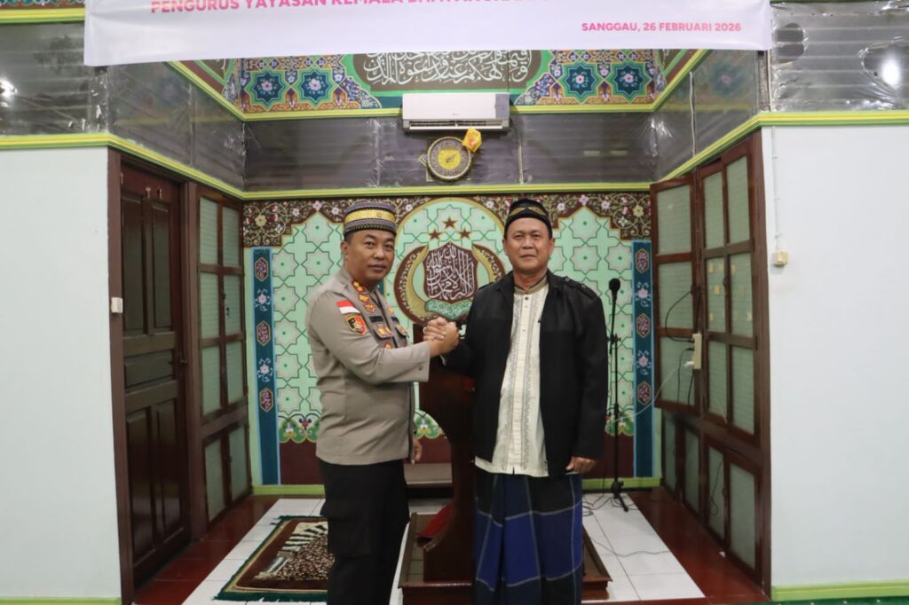 Polres Sanggau Gelar Buka Puasa Bersama dan Santuni Anak Panti Asuhan di Masjid Al-Hikmah