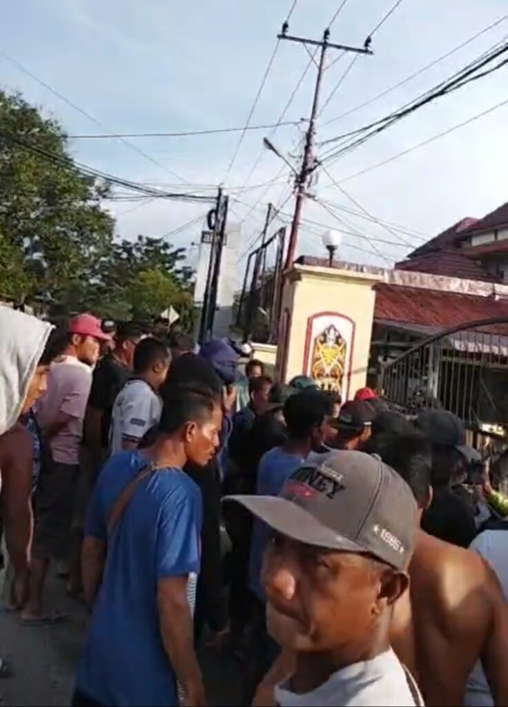 Tiga Orang Diamankan dalam Razia PETI di Belakang SMP 4 Sintang
