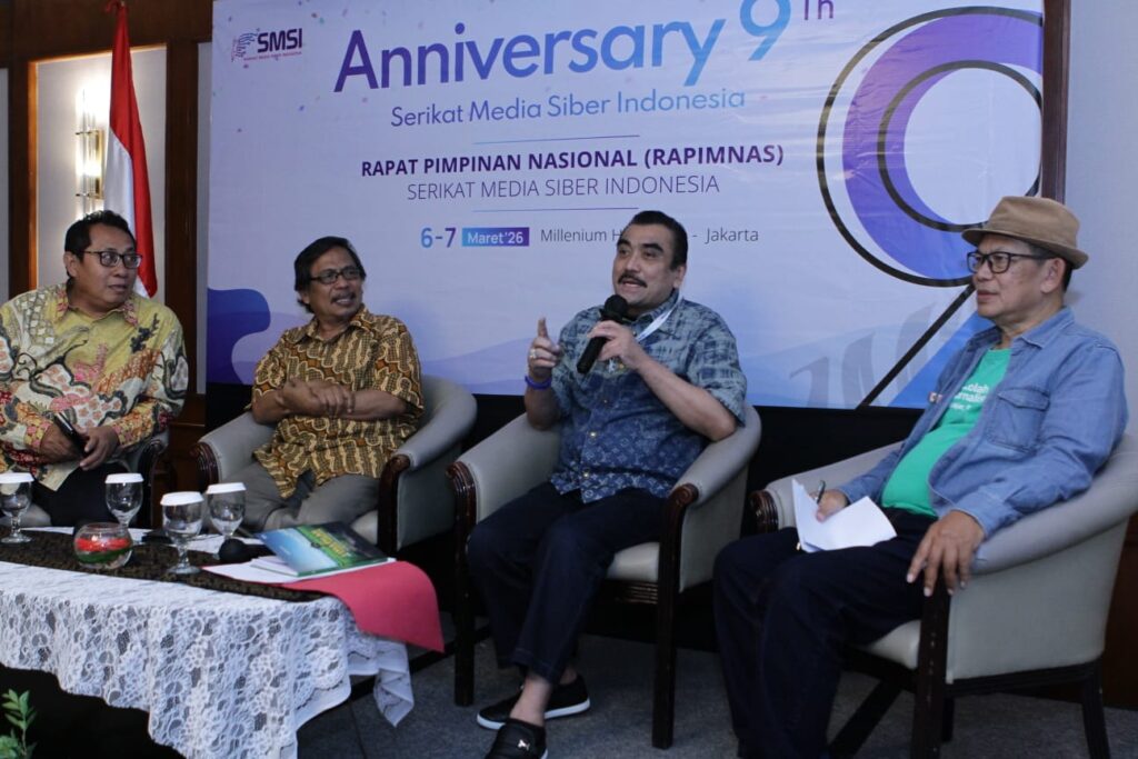 Peringatan HUT ke-9 SMSI di Jakarta Berlangsung Khidmat, Prosesi Pemotongan Tumpeng Jadi Momentum Kebersamaan