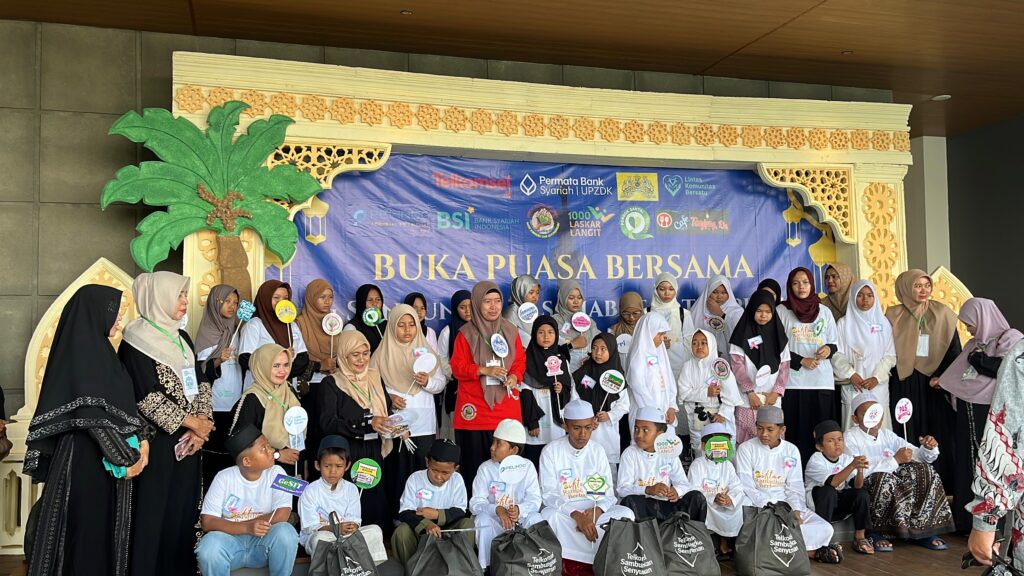 Sultan Syarif Melvin Buka Bersama Anak Yatim