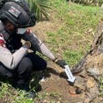 Satbrimob Kalbar Amankan dan Hancurkan Granat Nanas Temuan Masyarakat Landak