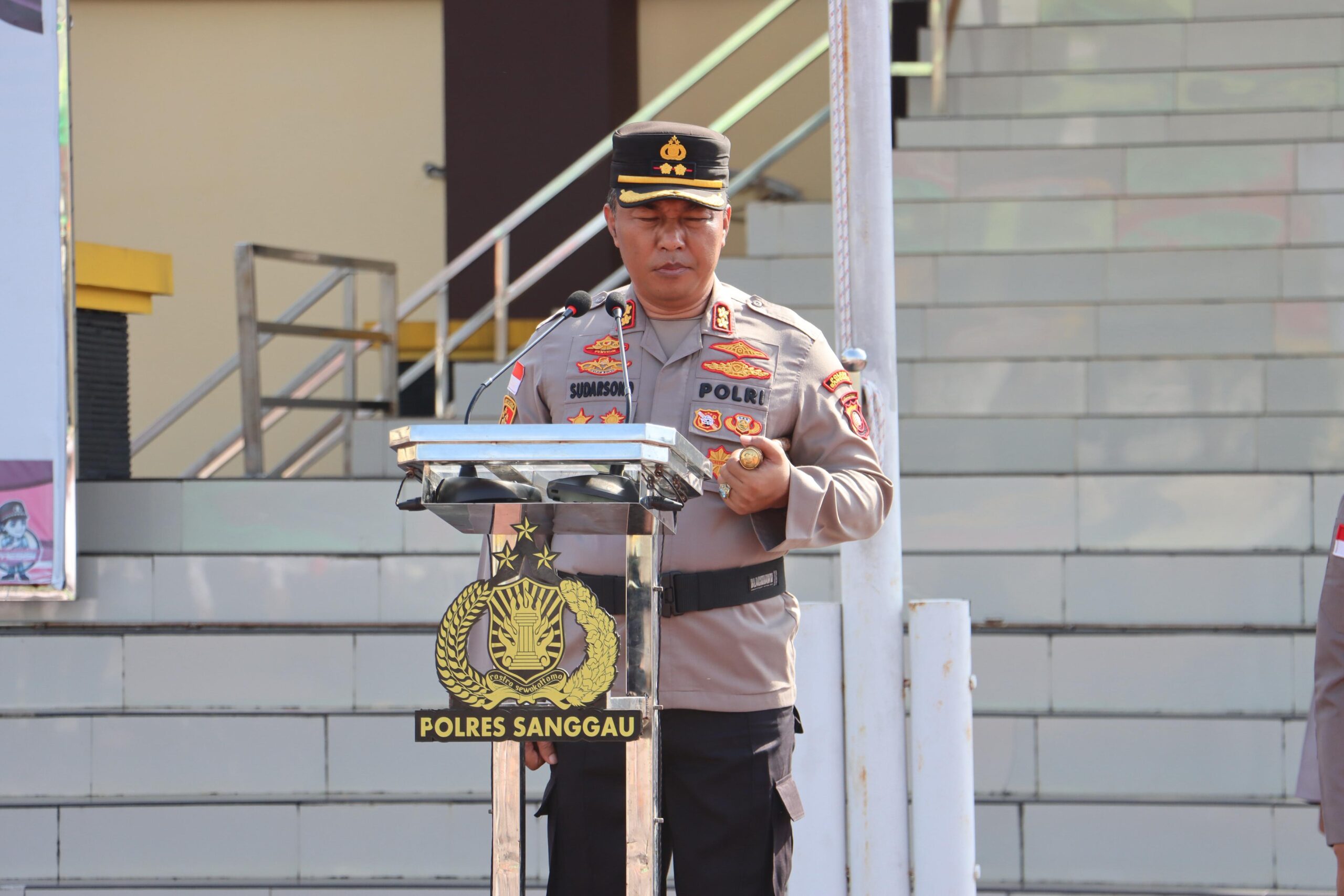 AKBP Sudarsono Pimpin Sertijab dan Lepas Personel Purna Tugas dengan Penuh Penghormatan