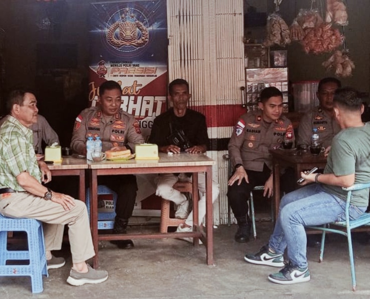 Polres Sanggau Perkuat Kedekatan dengan Warga Lewat Jumat Curhat dan Pengenalan Call Center 110