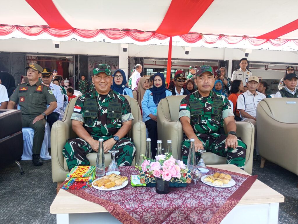 Brigjen TNI Bambang S. Resmi Buka Karya Bakti Skala Besar Kodam XII/Tanjungpura di Wilayah Perbatasan