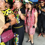 Istri Camat Tayan Hilir Ayus, S.Pd., M.M., Ibu Teresia Mangge., Turut Meriahkan Gawai Dayak di Rumah Betang Dori’ M’Pulor