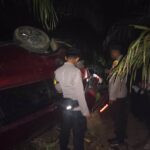 Diduga Mengantuk, Daihatsu Terios Terbalik Keluar Badan Jalan di Beduai, Seluruh Penumpang Selamat