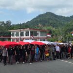 BAIS TNI Kibarkan 5.000 Bendera Dan Kirab Merah Putih di Batas Negara Kalbar