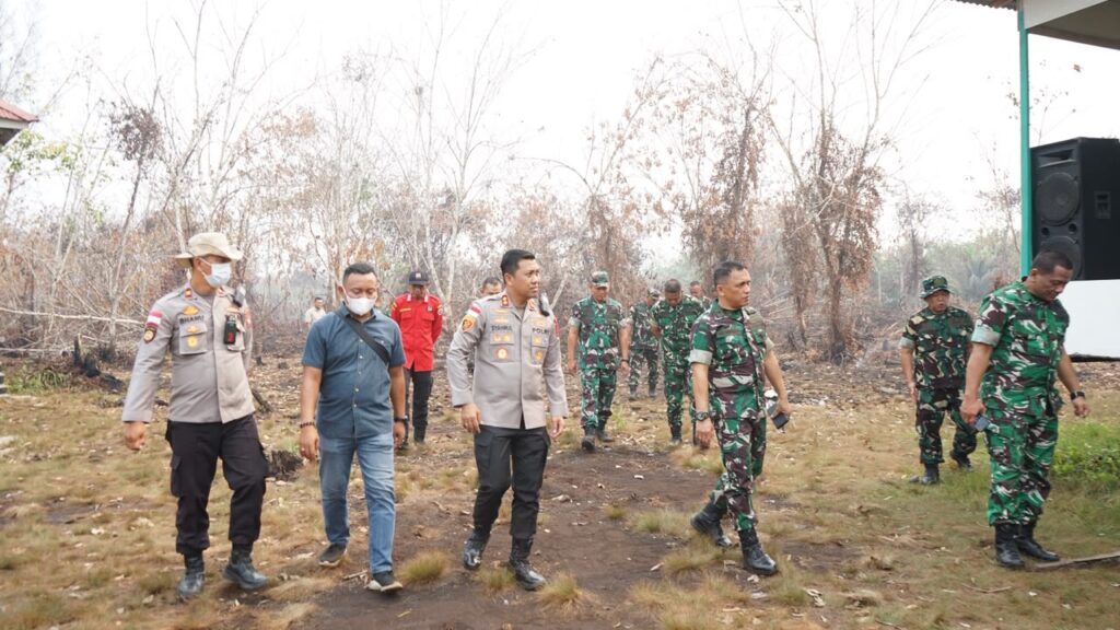 Kapolres Bengkayang dan Tim Mabes TNI Rencanakan Buat Sumur Bor Atasi Karhutla
