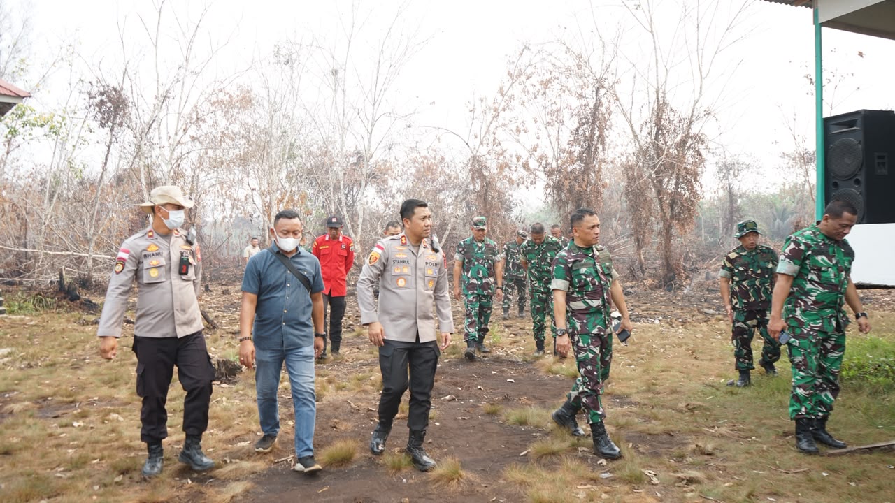 Kapolres Bengkayang dan Tim Mabes TNI Rencanakan Buat Sumur Bor Atasi Karhutla