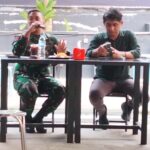 Ngopi Santai Bersama Dandim 1204/Sanggau, Bahas Karhutla dan Manfaat Pembangunan Jembatan TNI