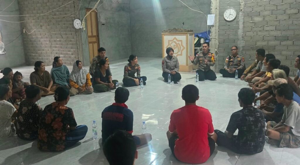 Cegah Kebakaran Meluas, Wakapolres Sanggau Minta Warga Doku Tunda Bakar Lahan