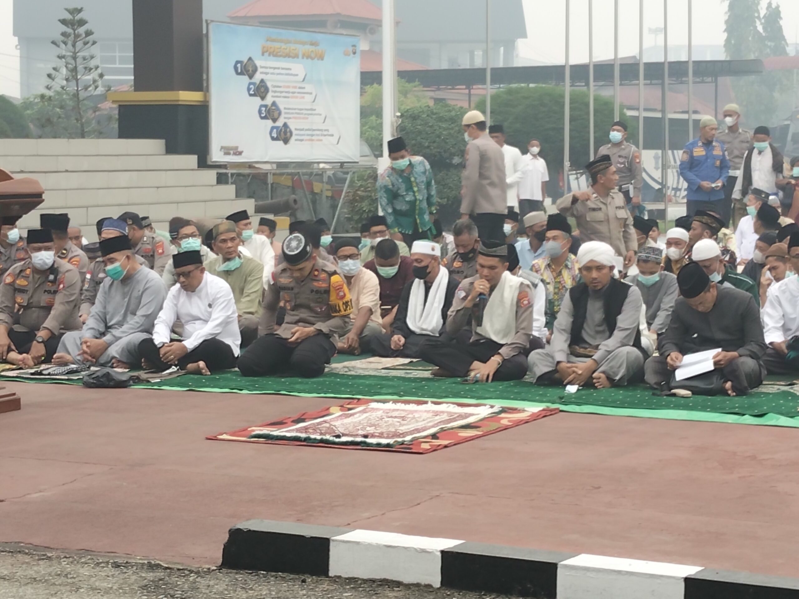 Polres Sanggau Gelar Sholat Istisqa dan Doa Bersama, Wakapolres: Mohon Hujan yang Membawa Keberkahan